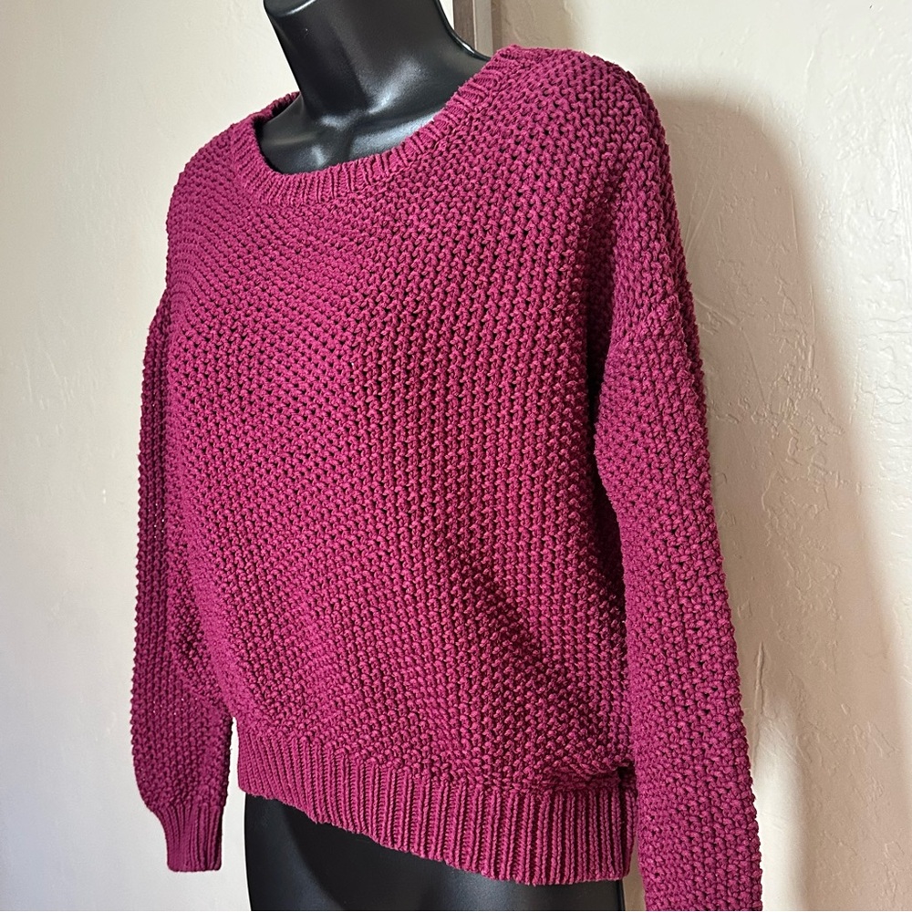 Billabong‎ Women's Burgundy Cropped Crew Neck Knit Sweater